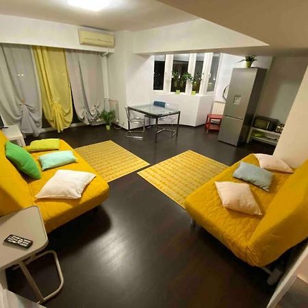 Green Apartment 43 Bucarest Esterno foto