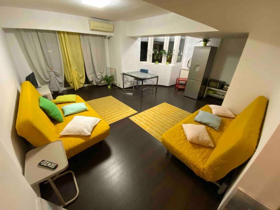 Green Apartment 43 Bucarest Esterno foto