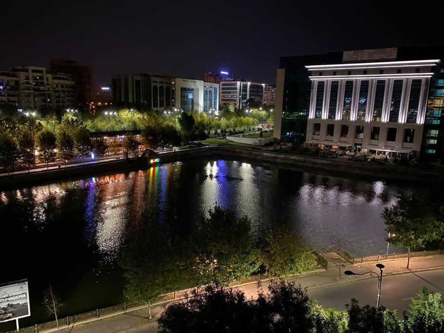 Green Apartment 43 Bucarest Esterno foto